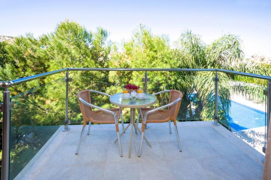 Lucile - Coralli Beachfront *